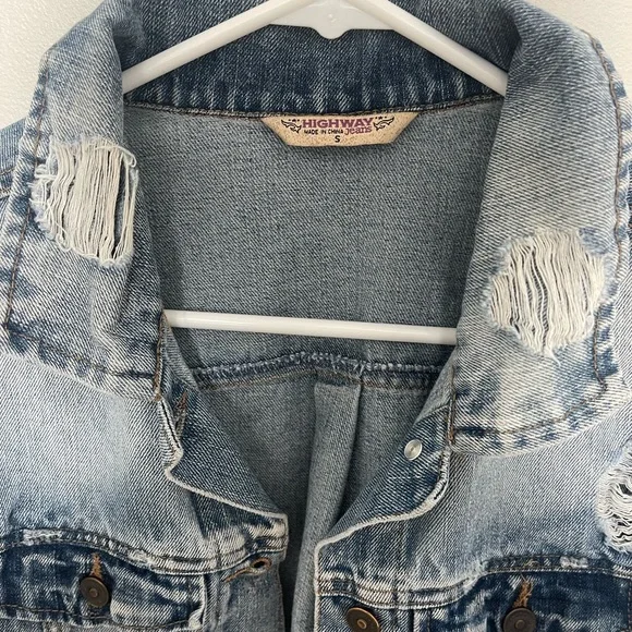 Jean Jacket - Picture 2 of 3